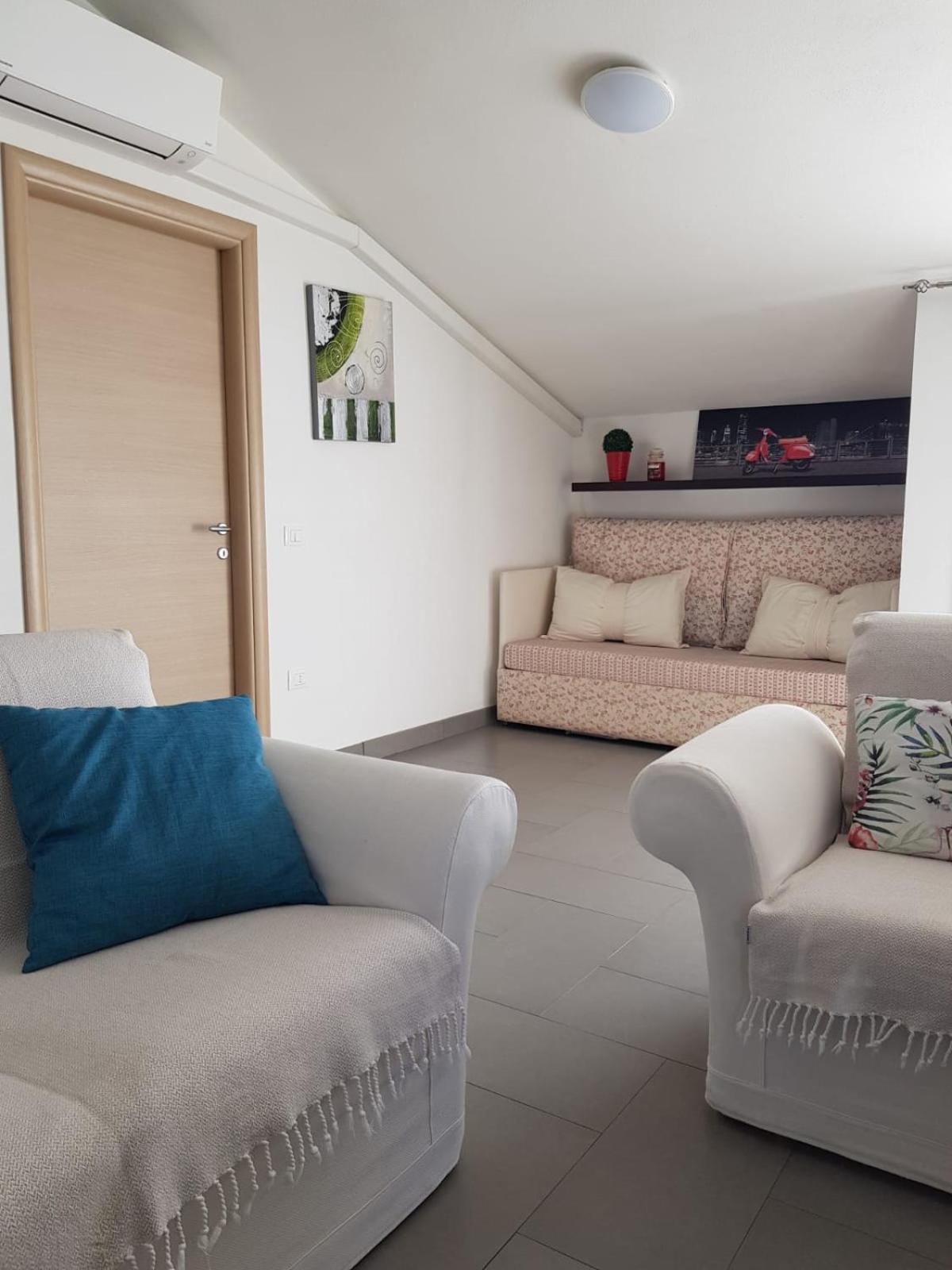 Villa Del Mar Country Loft ซัสซารี ภายนอก รูปภาพ